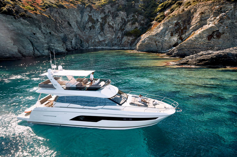 PRESTIGE YACHT P 630 FLY