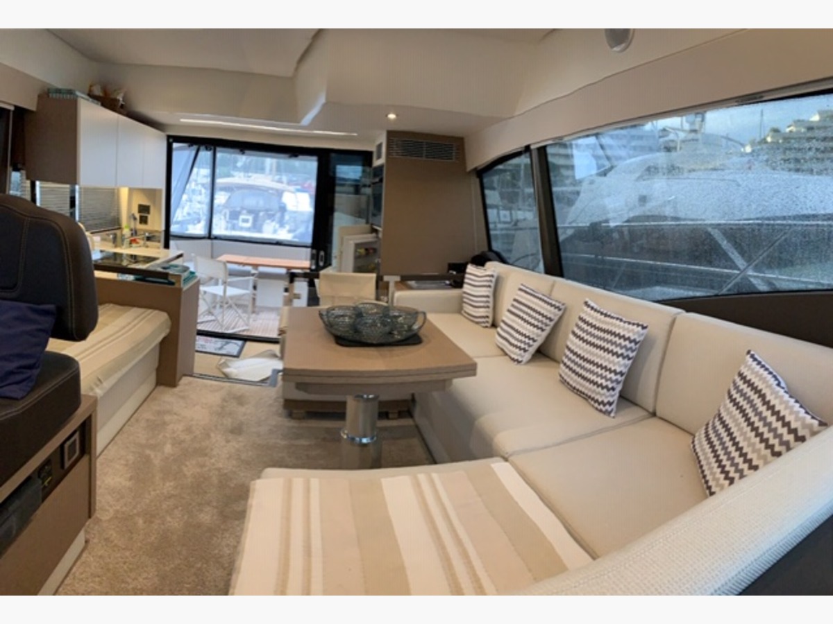 PRESTIGE 460 FLY