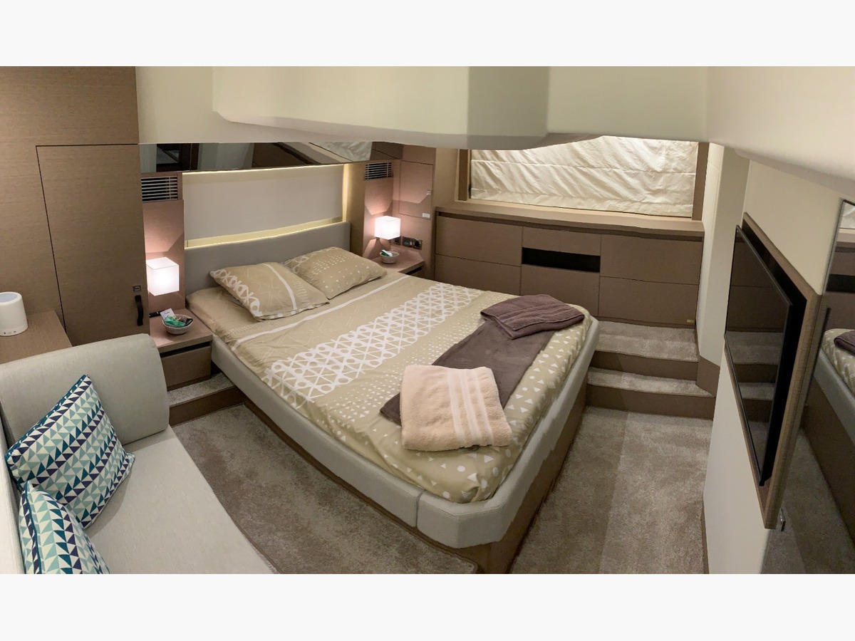 PRESTIGE 460 FLY