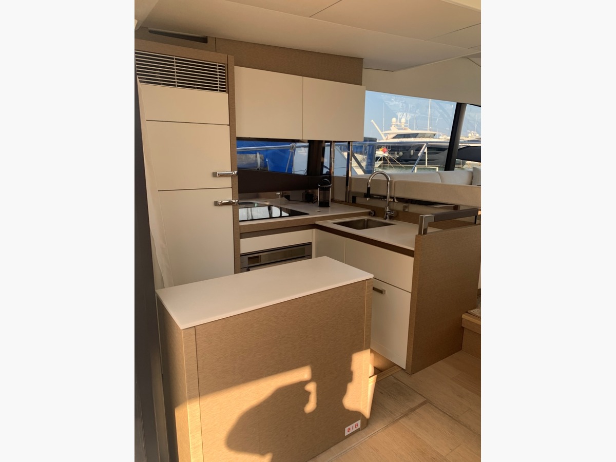 PRESTIGE 520 FLY