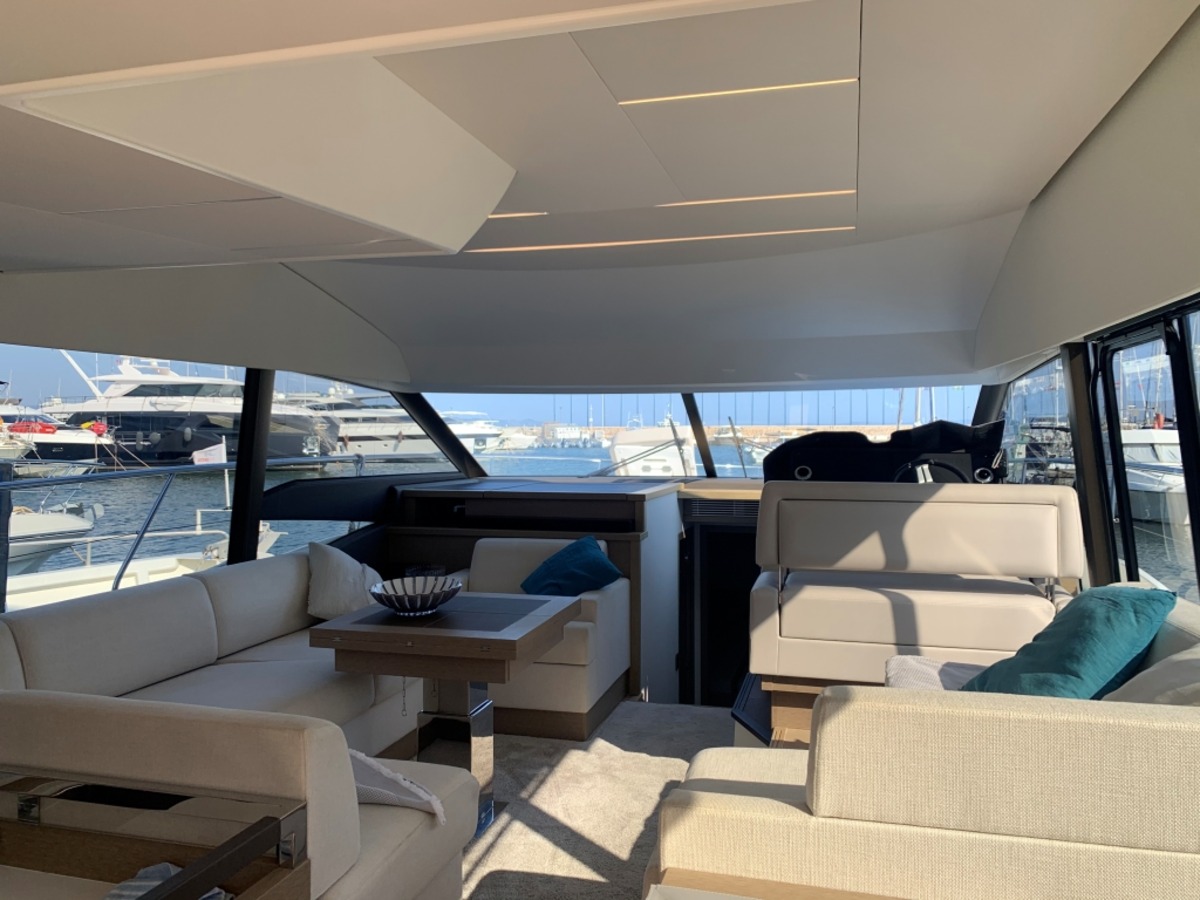PRESTIGE 520 FLY