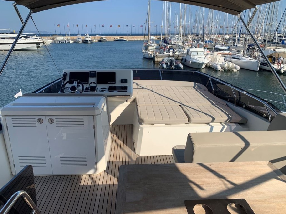 PRESTIGE 520 FLY