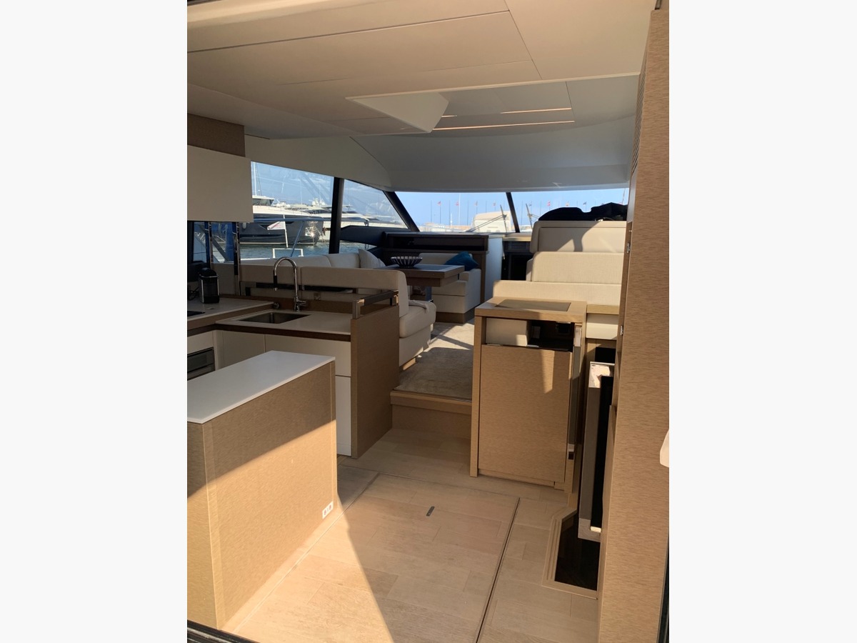 PRESTIGE 520 FLY