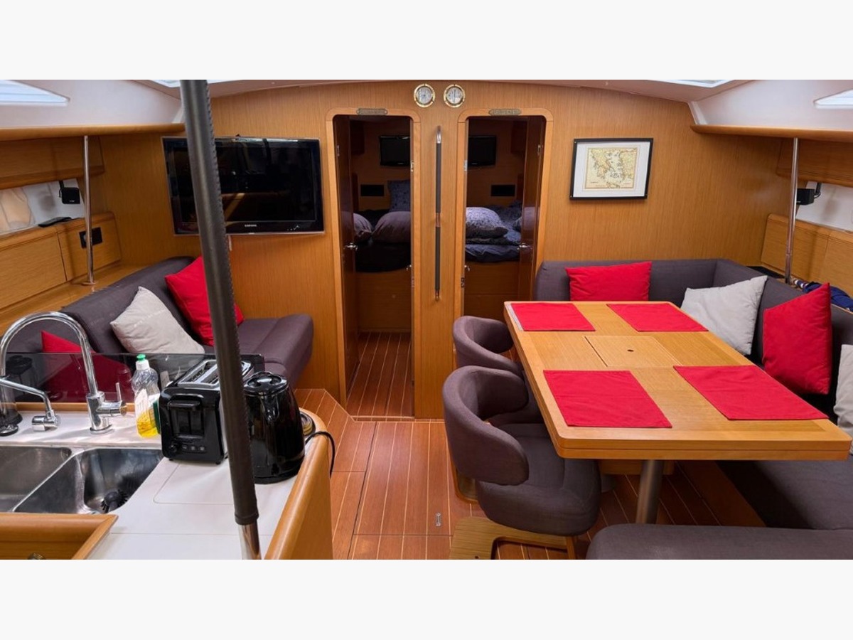 JEANNEAU 53