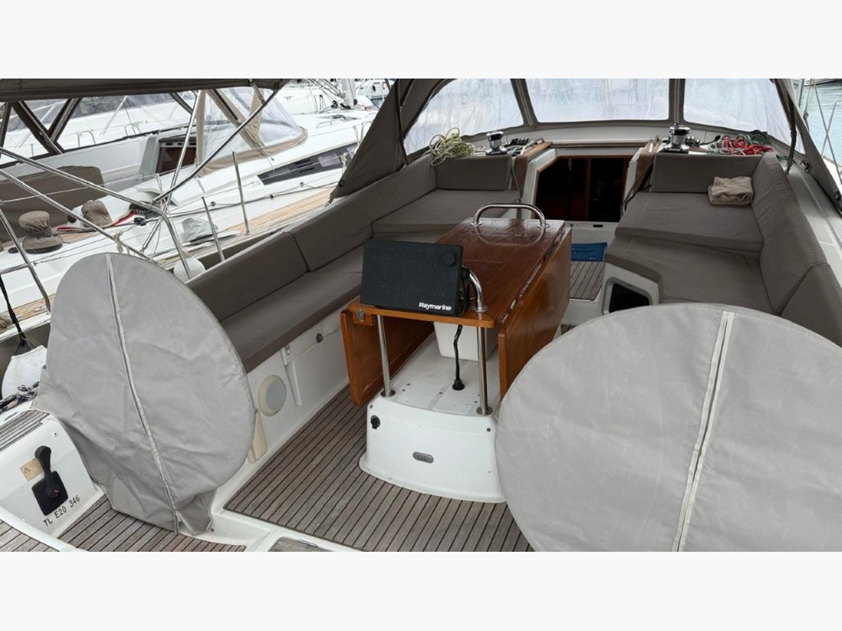 JEANNEAU 53