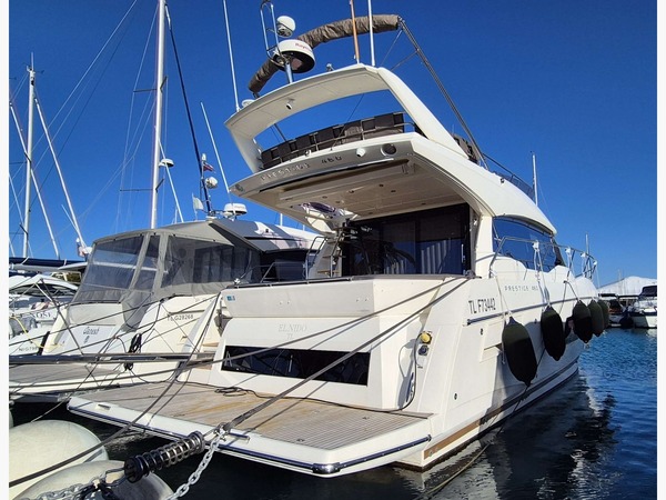 PRESTIGE 460 FLY