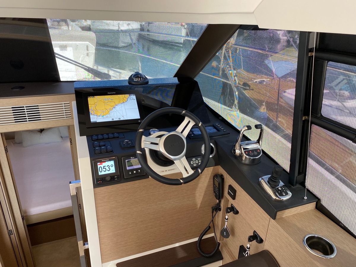 PRESTIGE 420 FLY