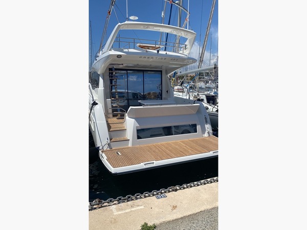 PRESTIGE 460 FLY