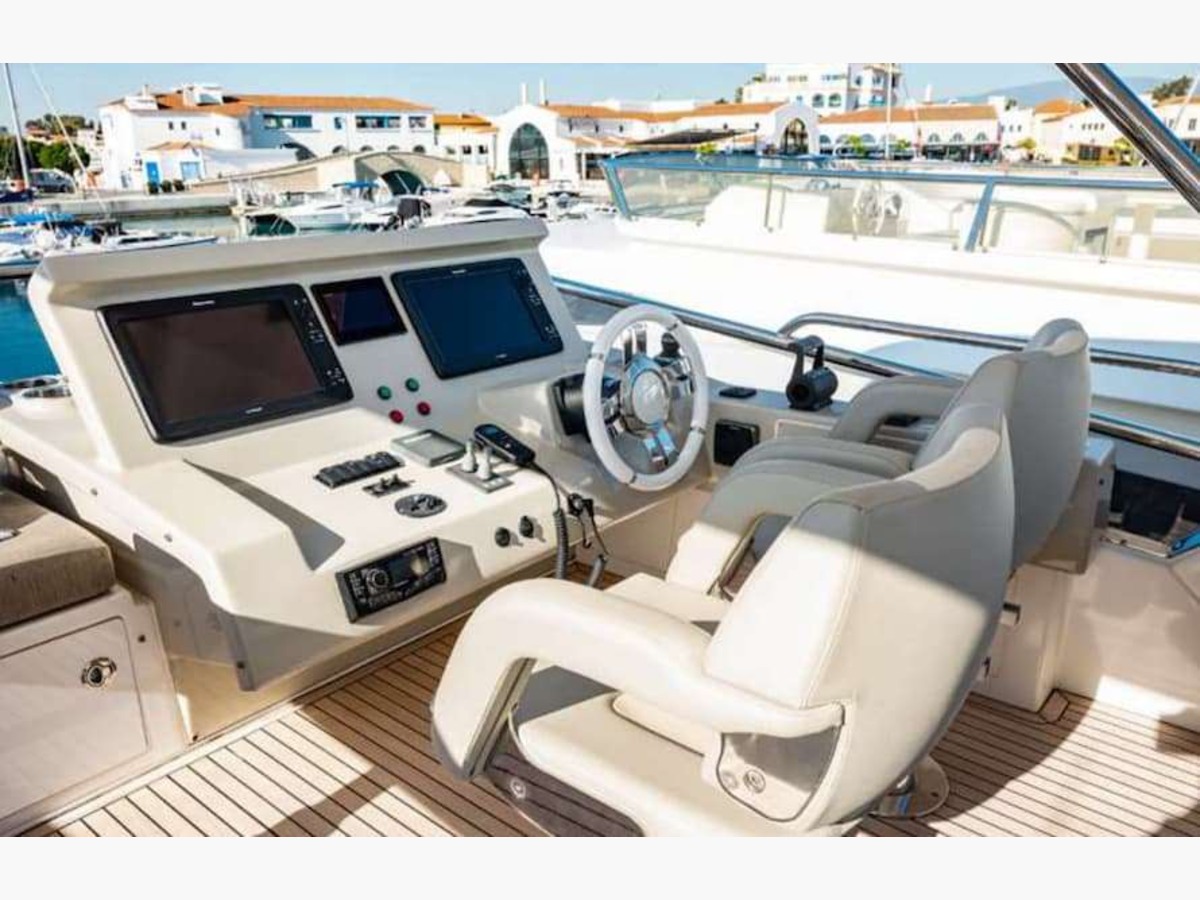 AZIMUT 66