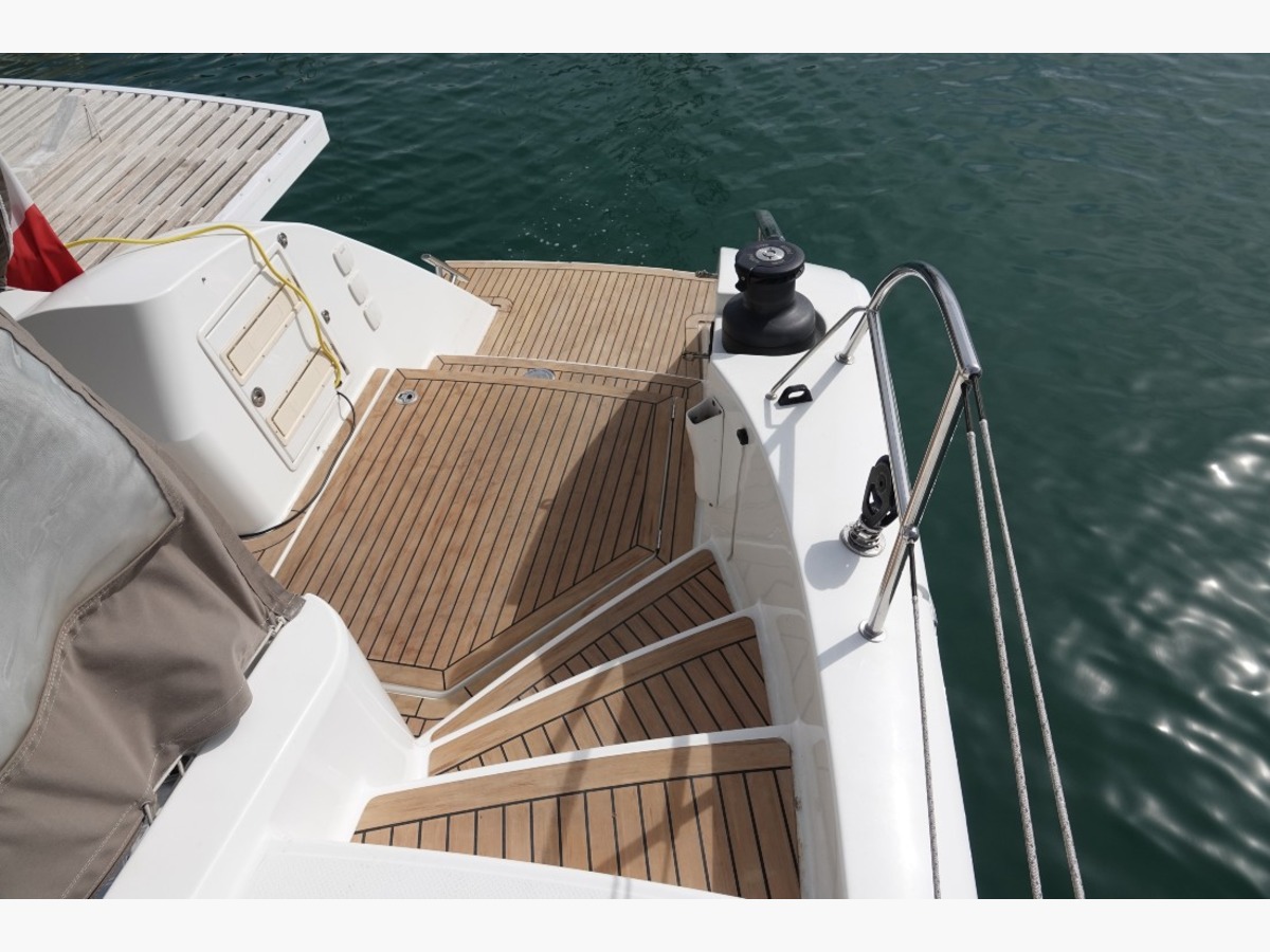 VICTORIA 67