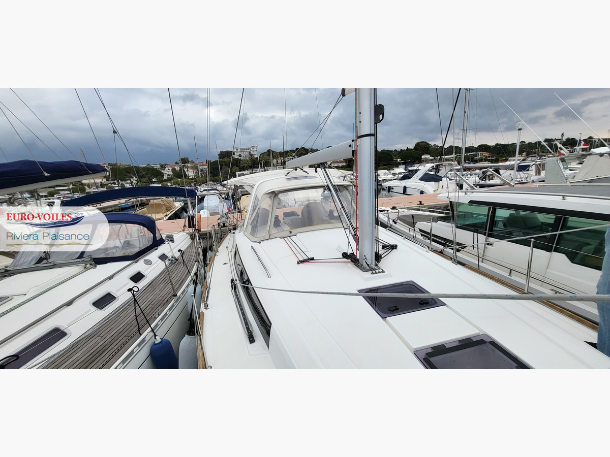 OCEANIS 38.1