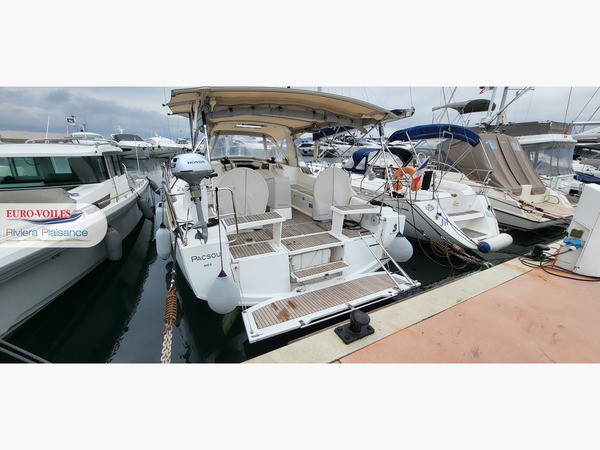 OCEANIS 38.1