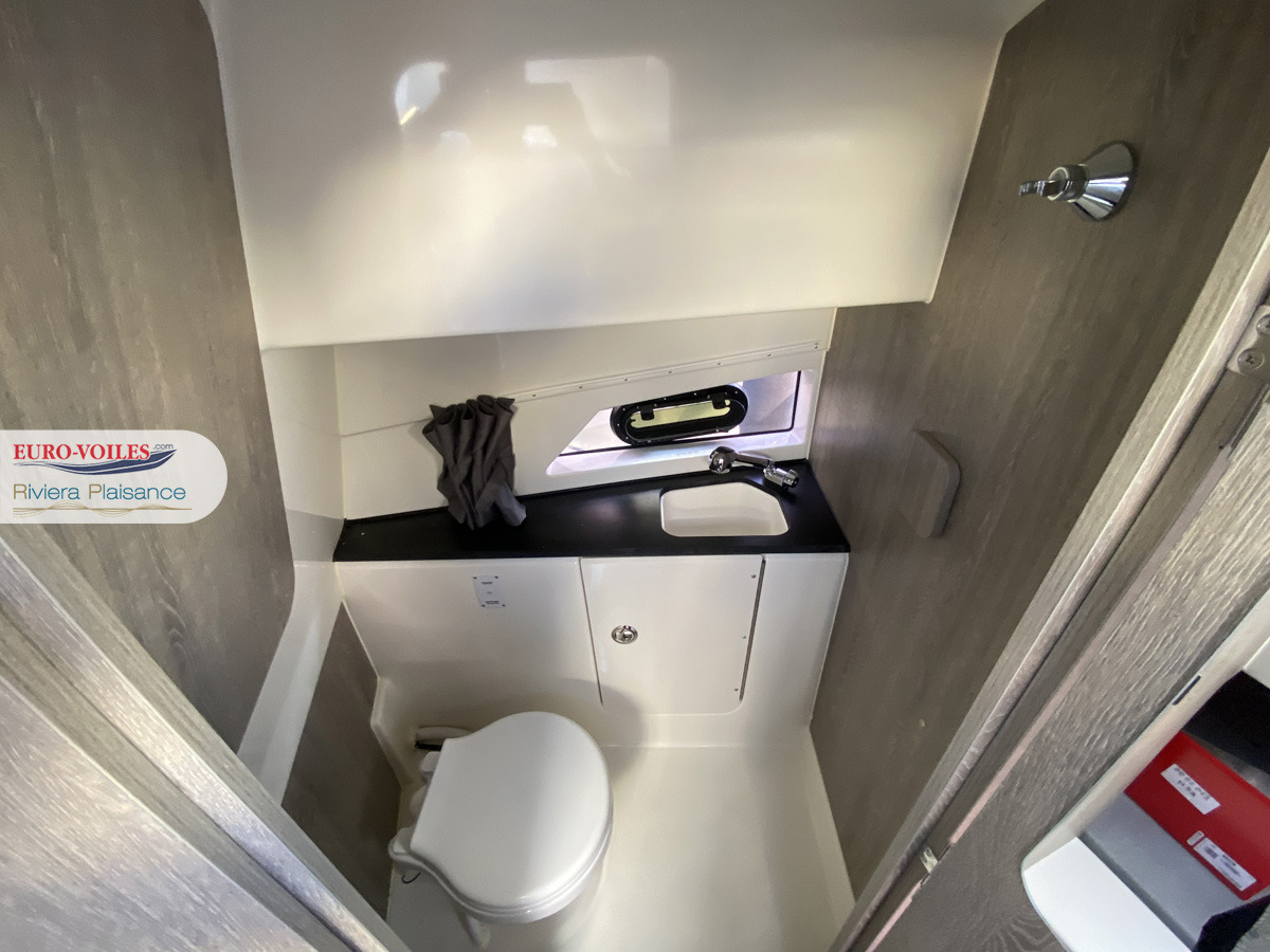 ACTIV 875 SUNDECK