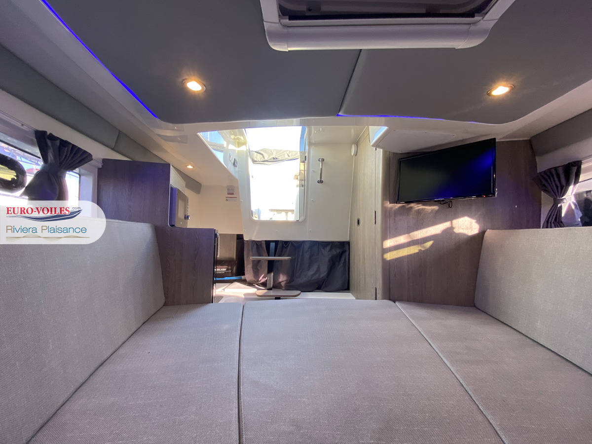 ACTIV 875 SUNDECK