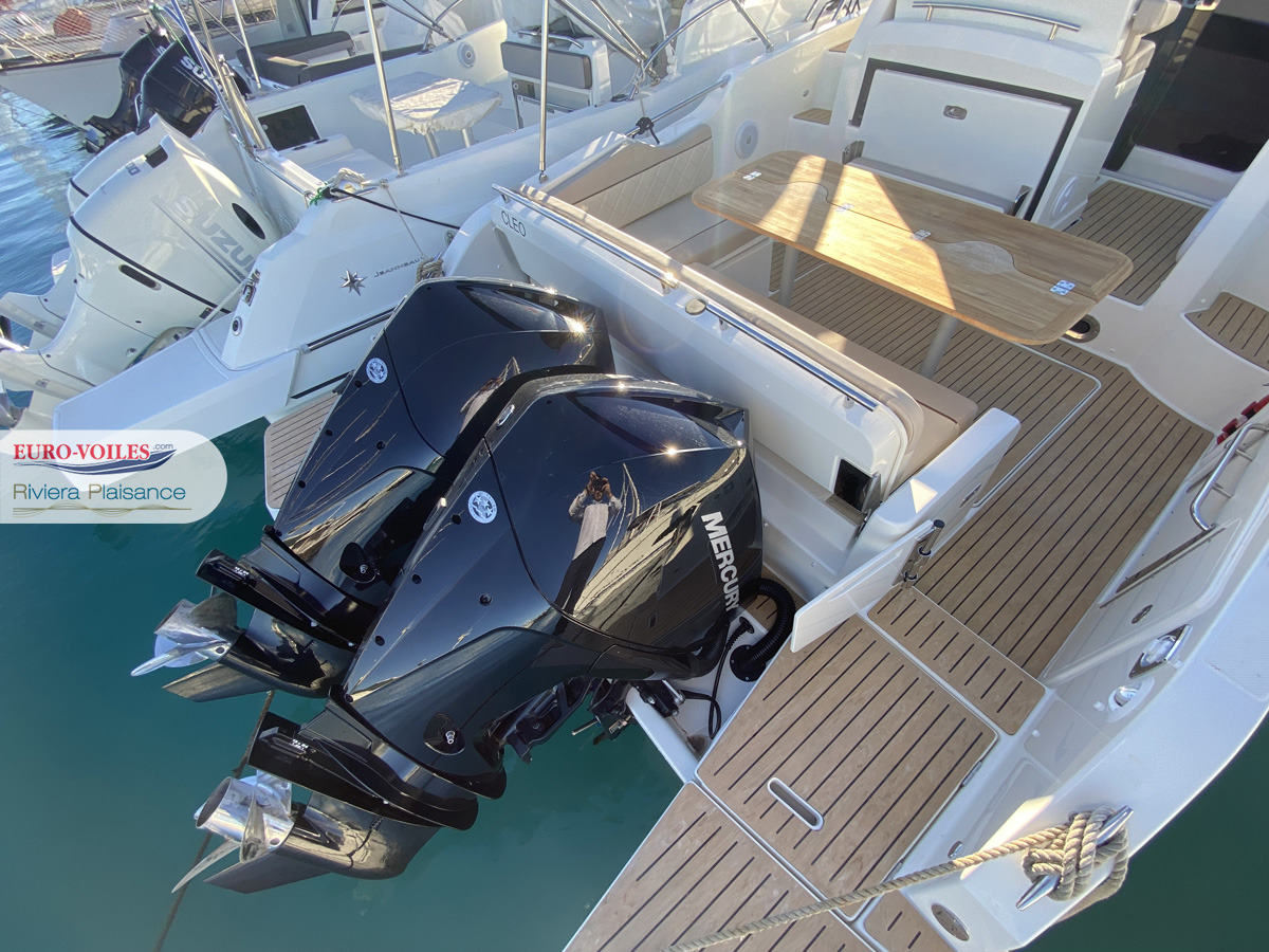 ACTIV 875 SUNDECK