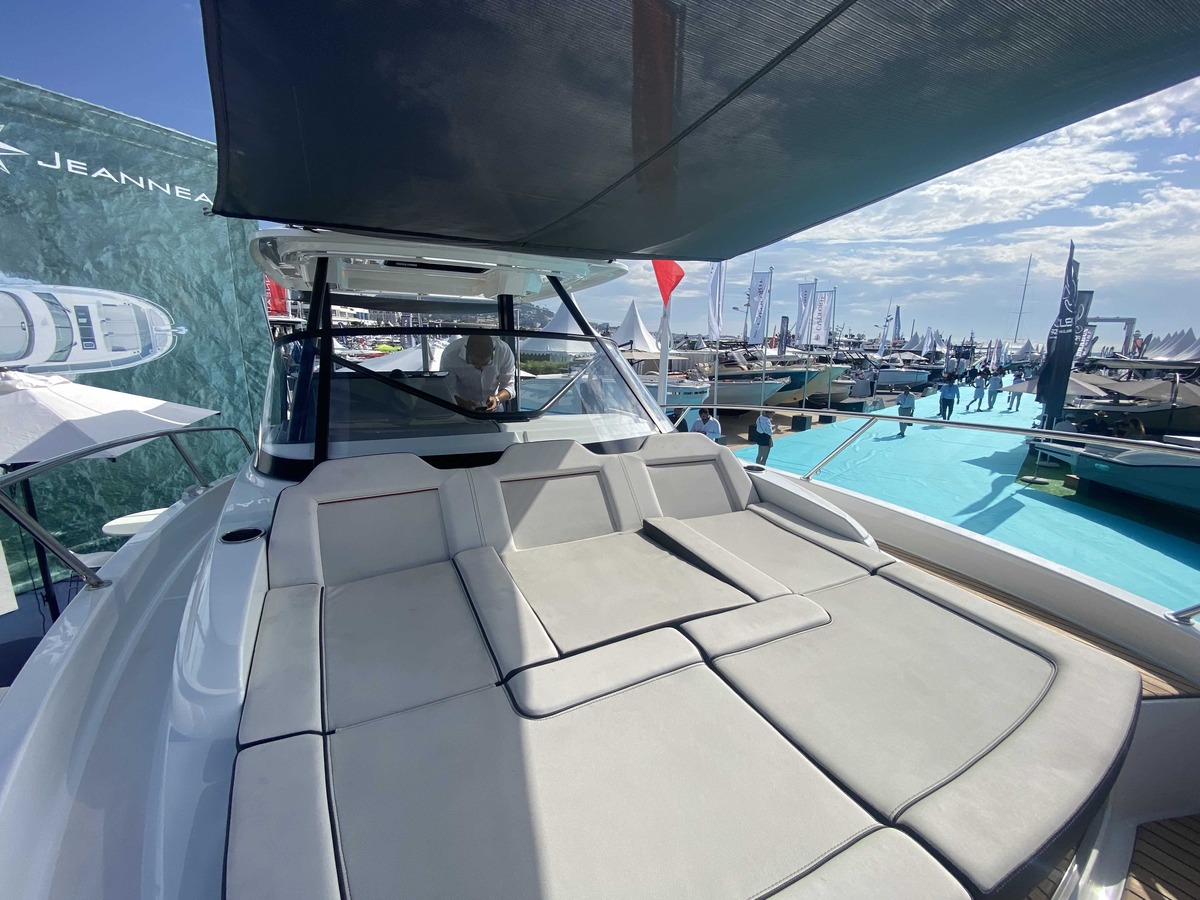 CAP CAMARAT 9.0 WA S�rie 2