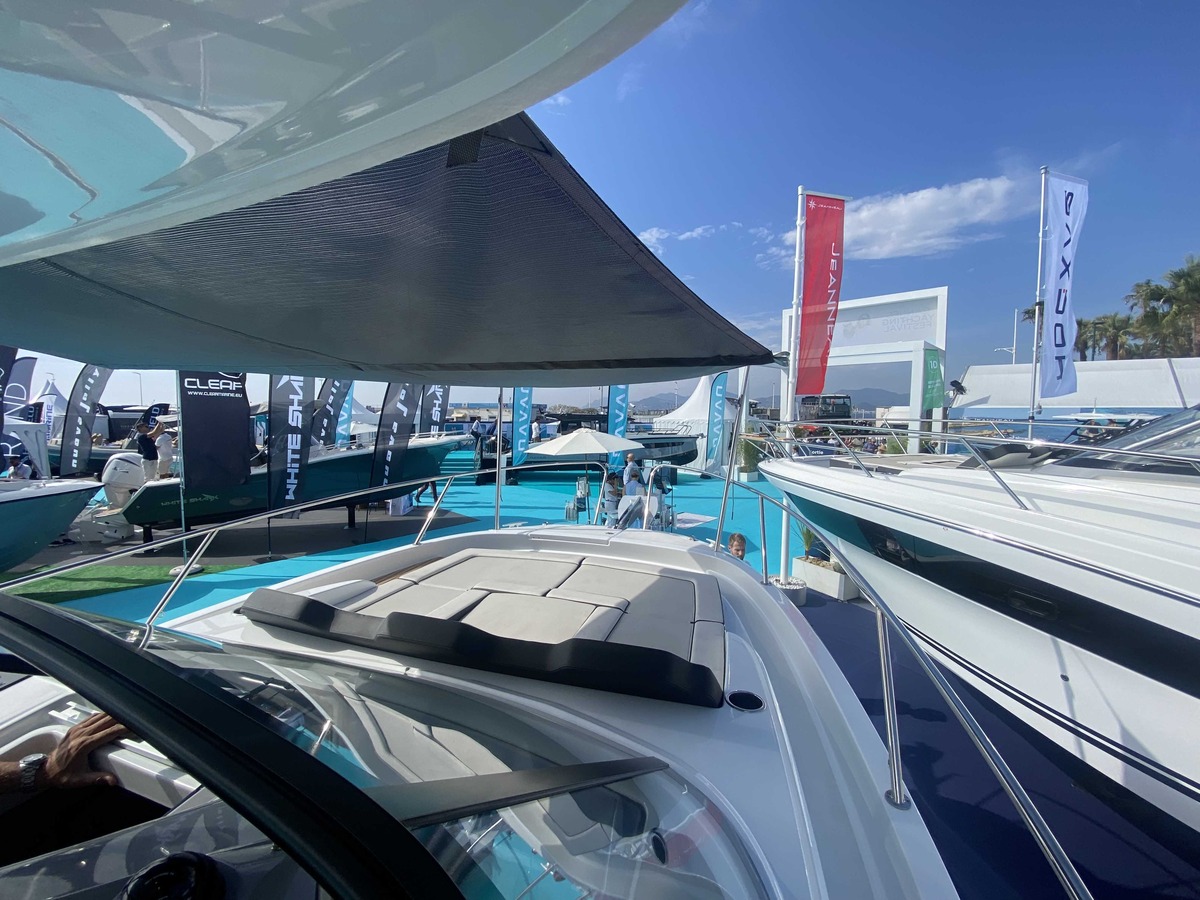 CAP CAMARAT 9.0 WA S�rie 2