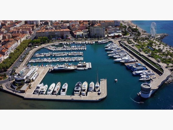 Port de Saint Rapha�l