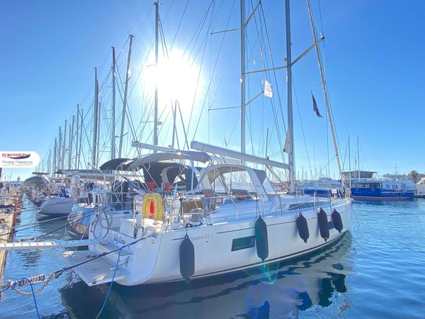 OCEANIS 51.1