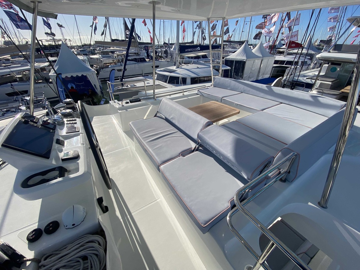 LAGOON 51