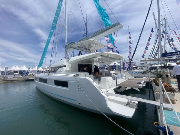 LAGOON 51