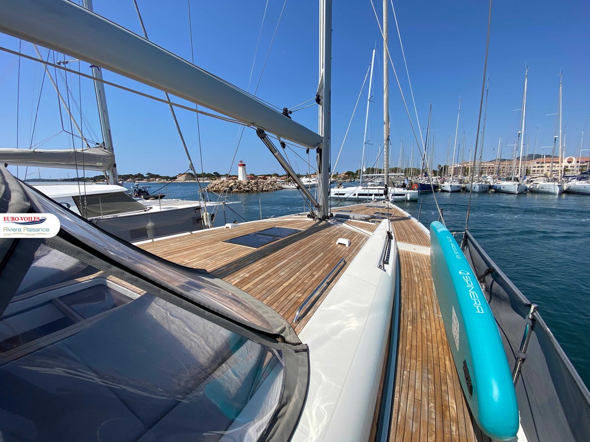 OCEANIS 60