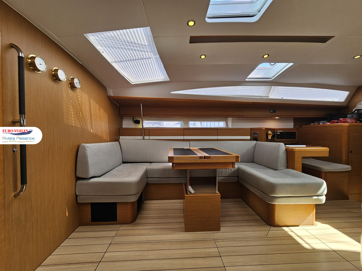 JEANNEAU 53