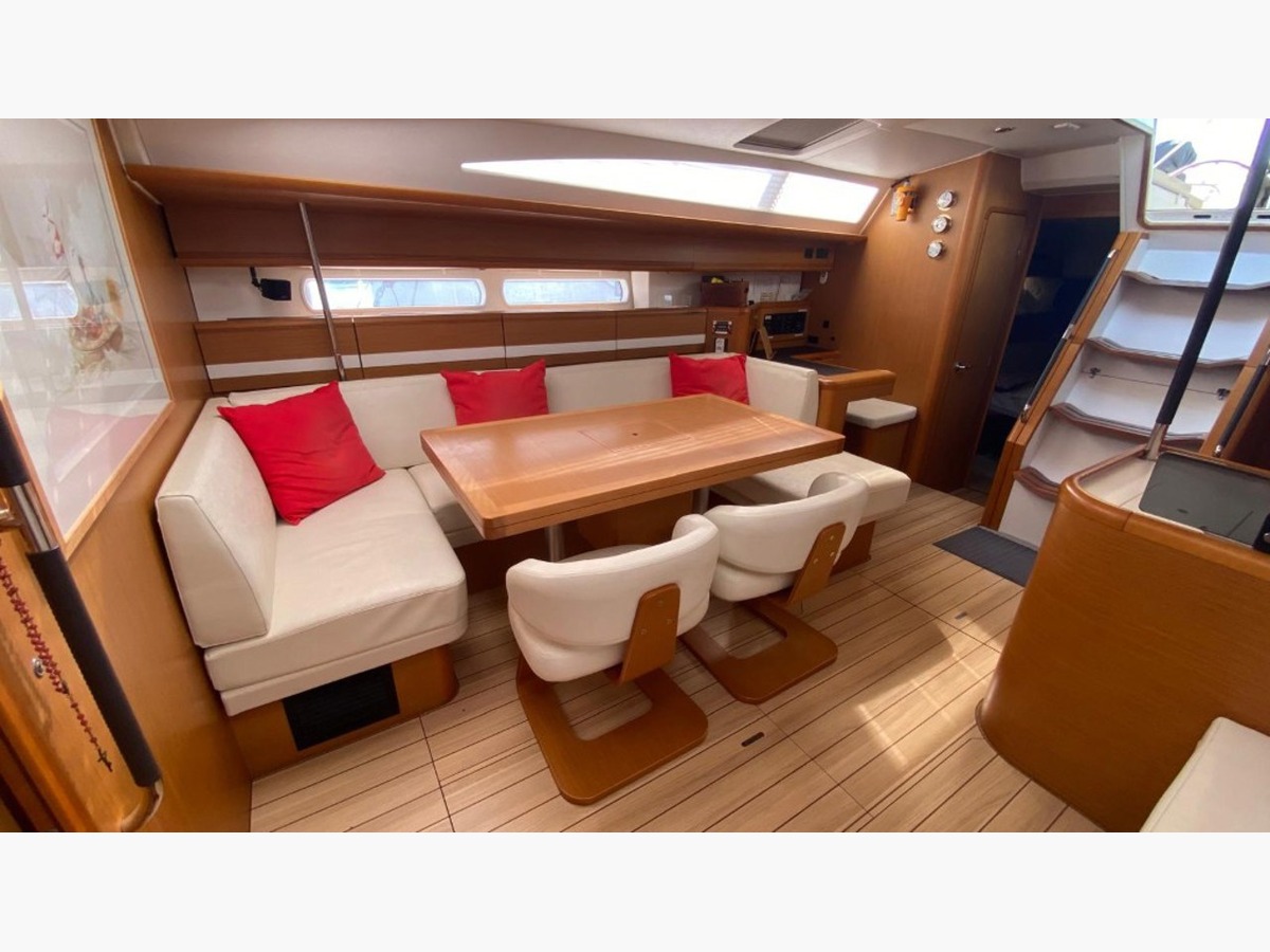 jeanneau  53