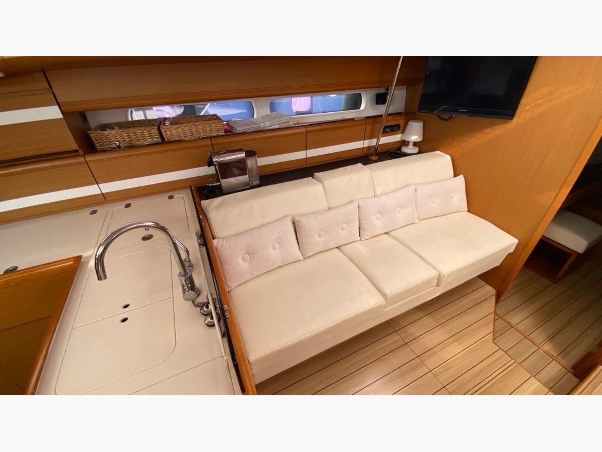jeanneau  53