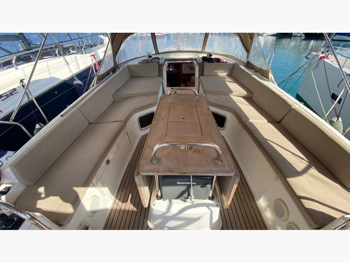 jeanneau  53