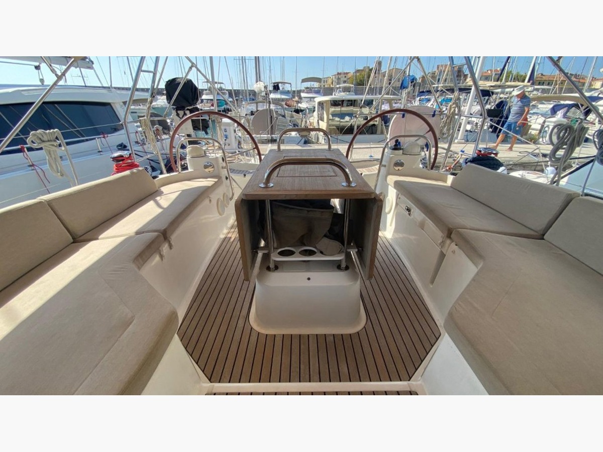 jeanneau  53