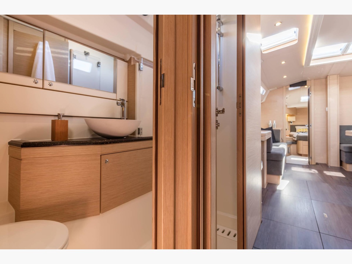 JEANNEAU YACHT 51