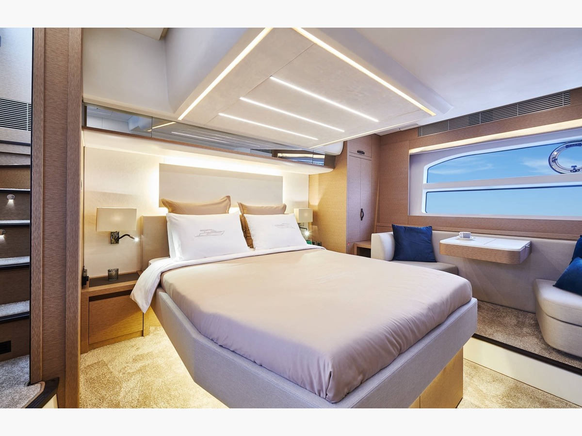 PRESTIGE 590 FLY