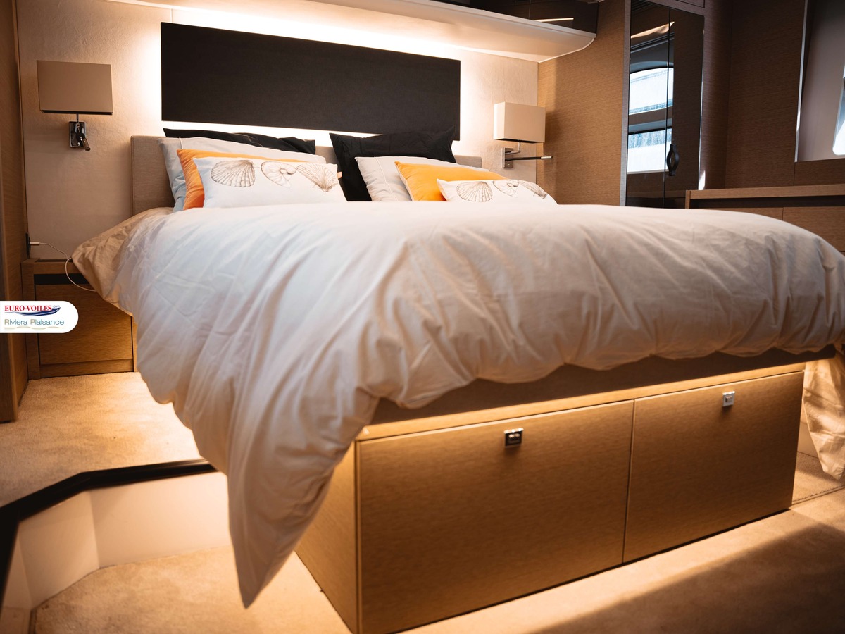 PRESTIGE 590 FLY