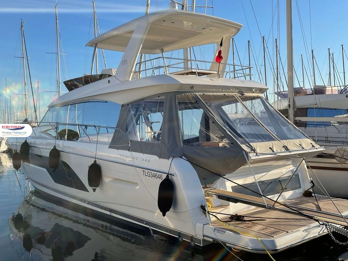 PRESTIGE 590 FLY