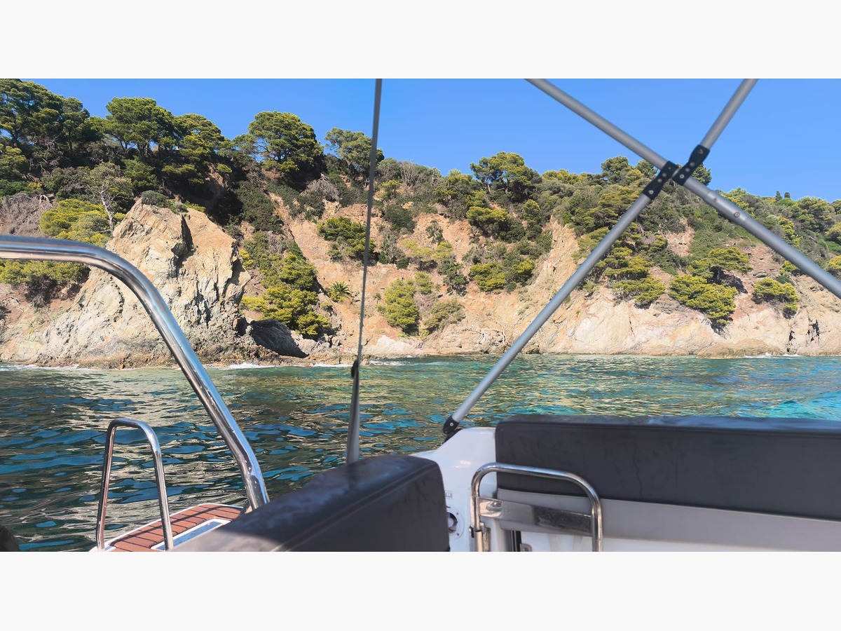 CAP CAMARAT 7.5 WA Srie 2