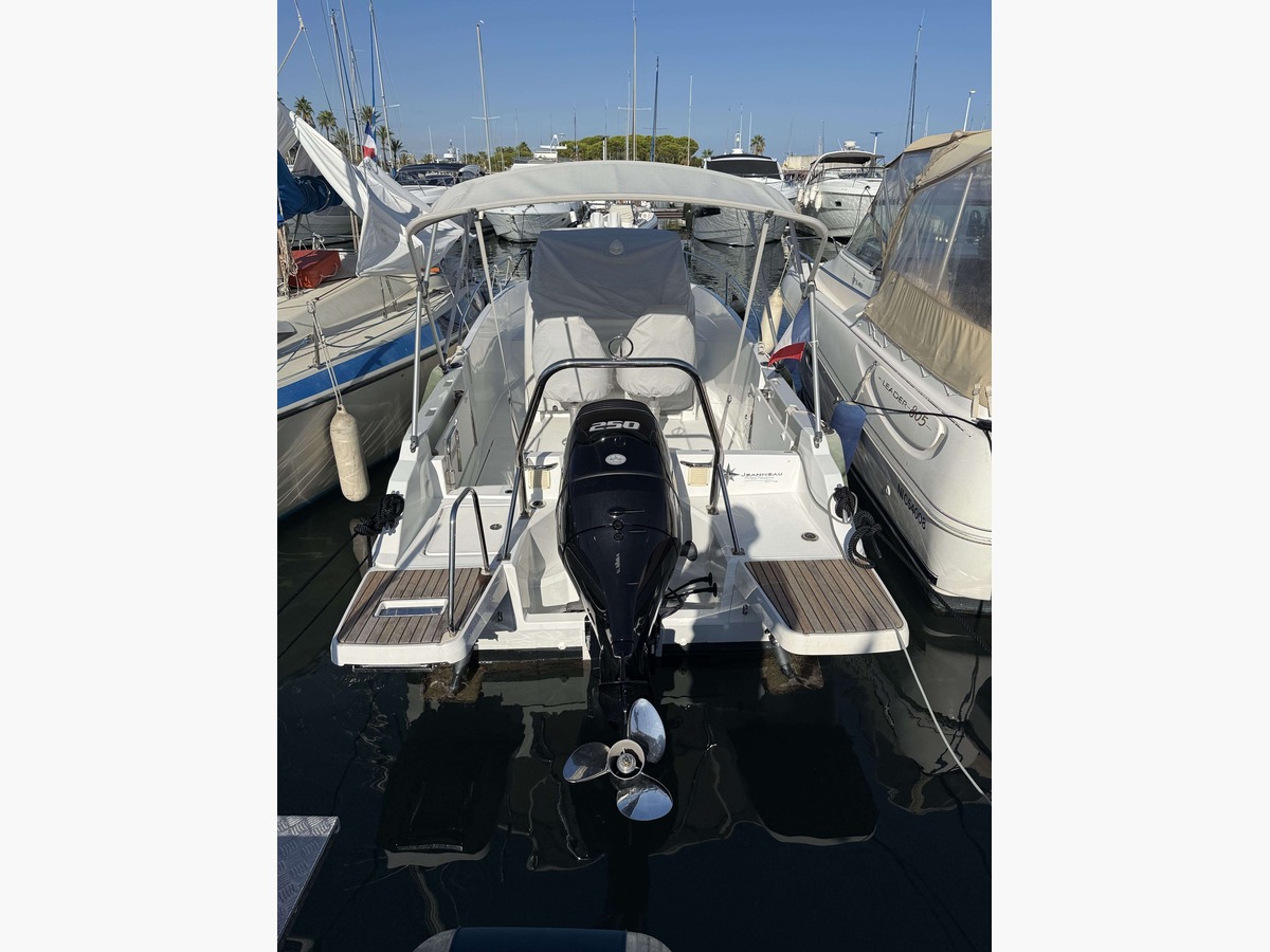 CAP CAMARAT 7.5 CC Srie 2