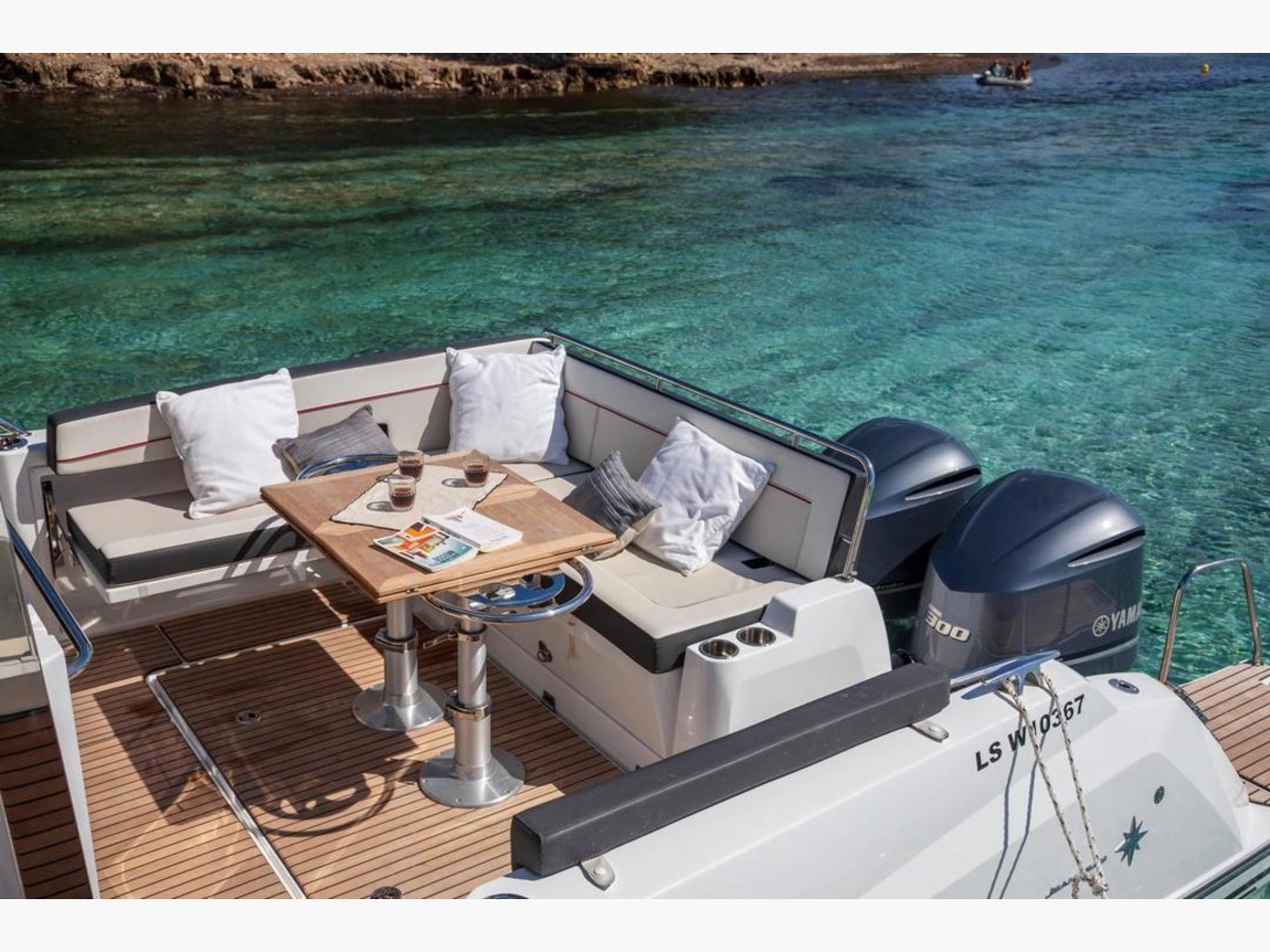 CAP CAMARAT 10.5 WA