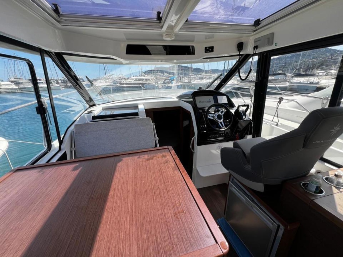 Merry Fisher 895 Offshore