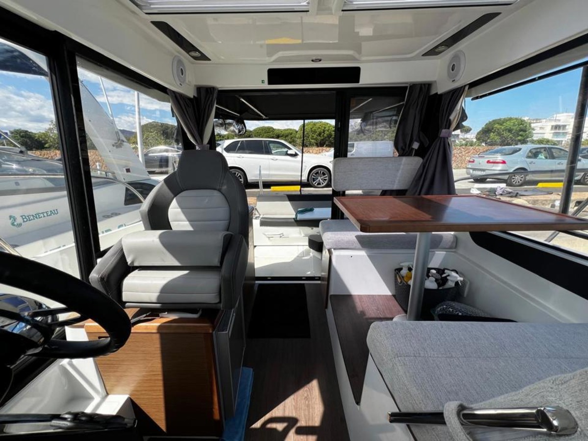 Merry Fisher 895 Offshore