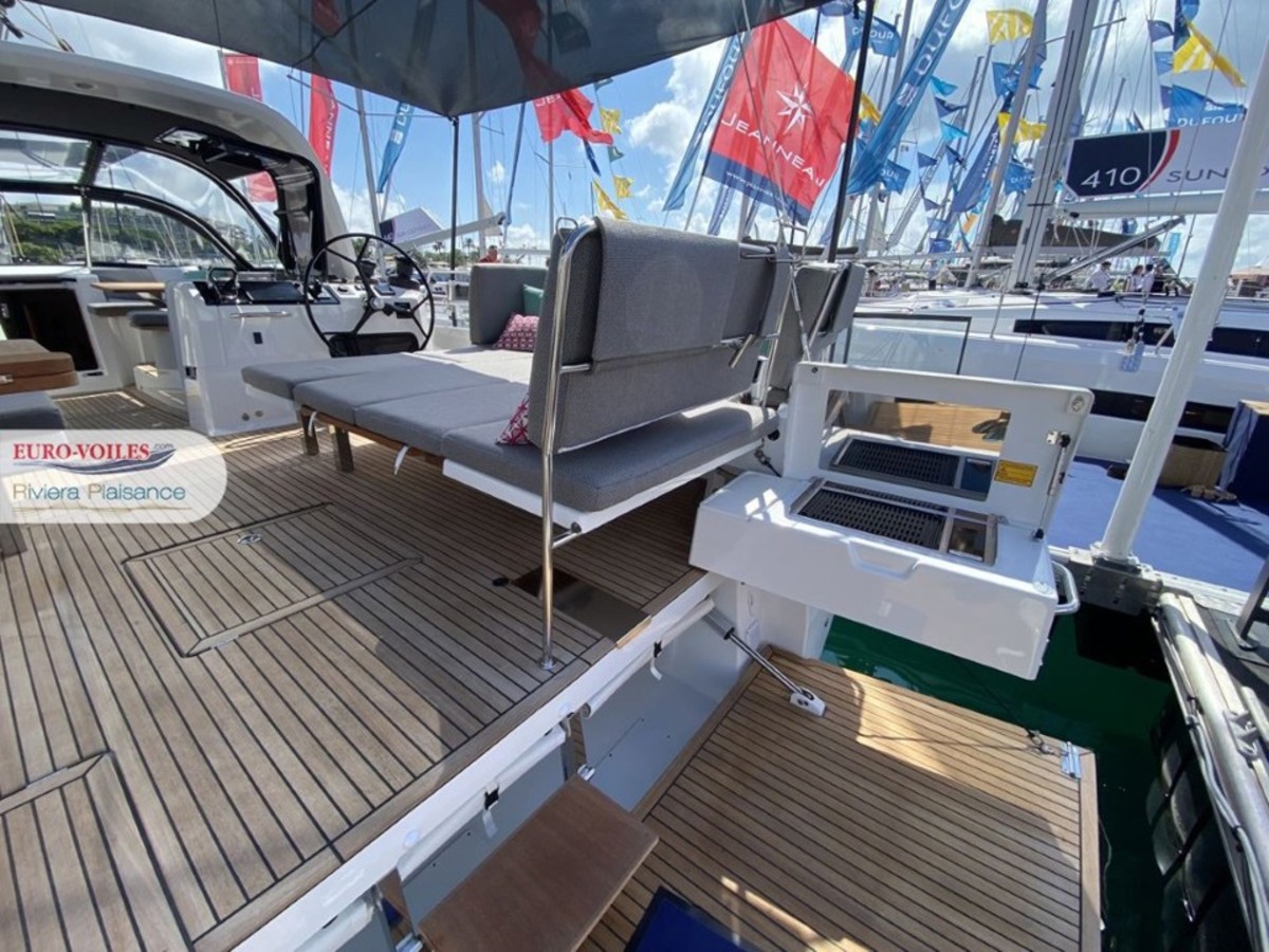 JEANNEAU YACHTS 55