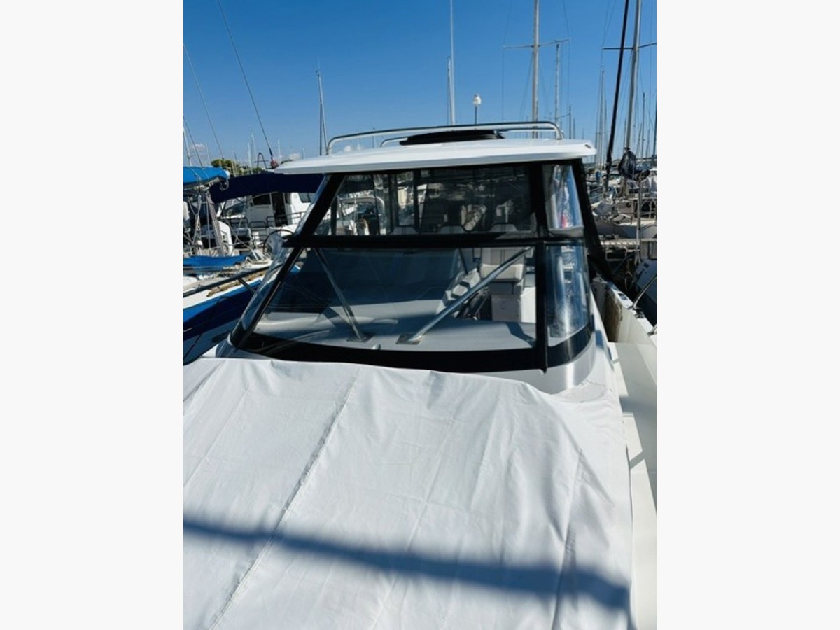 CAP CAMARAT 10.5 WA SERIE 2