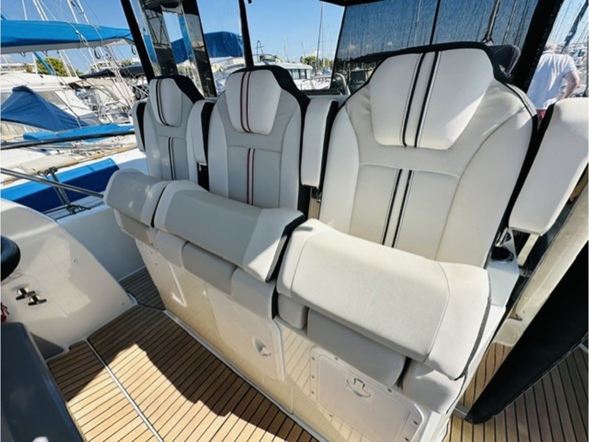 CAP CAMARAT 10.5 WA SERIE 2