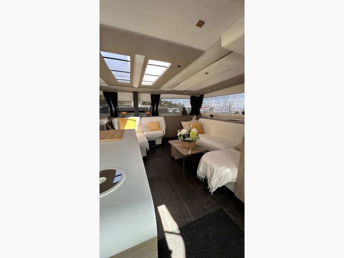 AURA 51