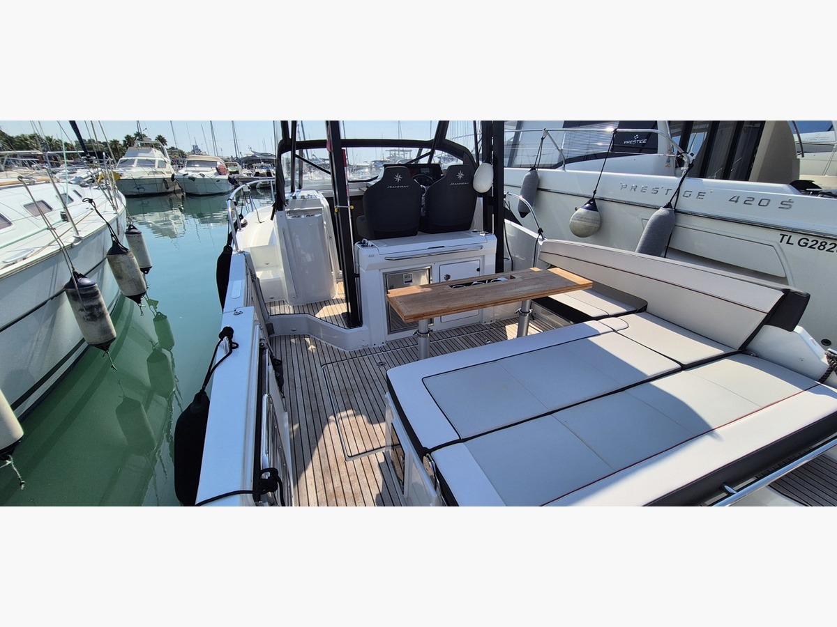 CAP CAMARAT 9.0 WA SERIE 2