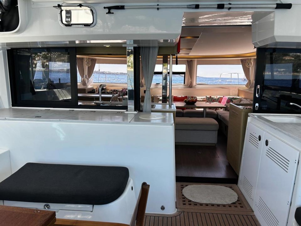 LAGOON 46