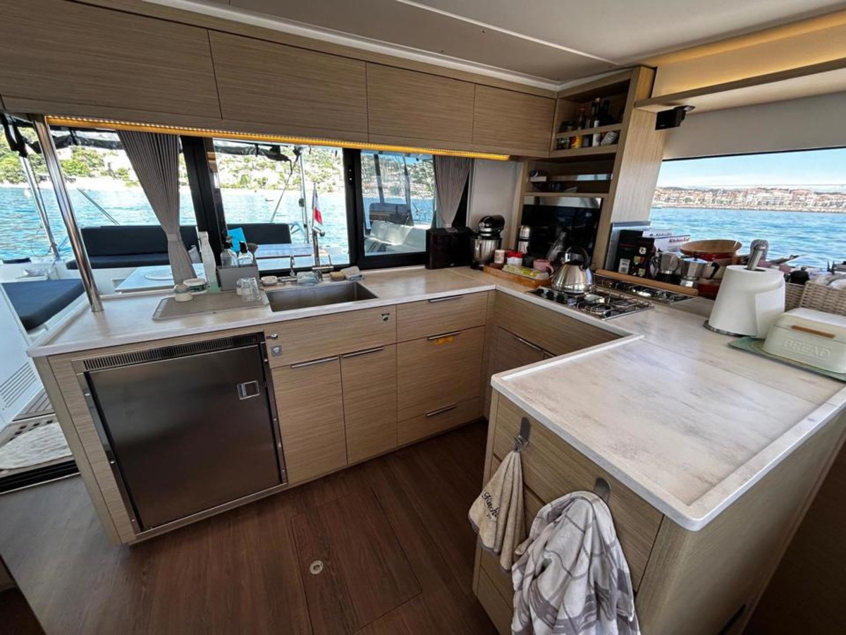 LAGOON 46