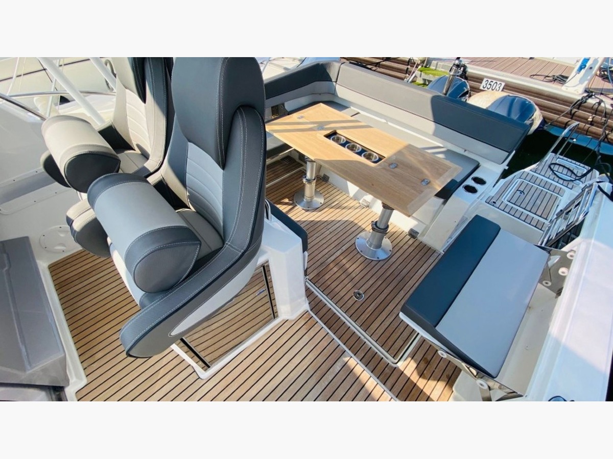 CAP CAMARAT 9.0 WA S1