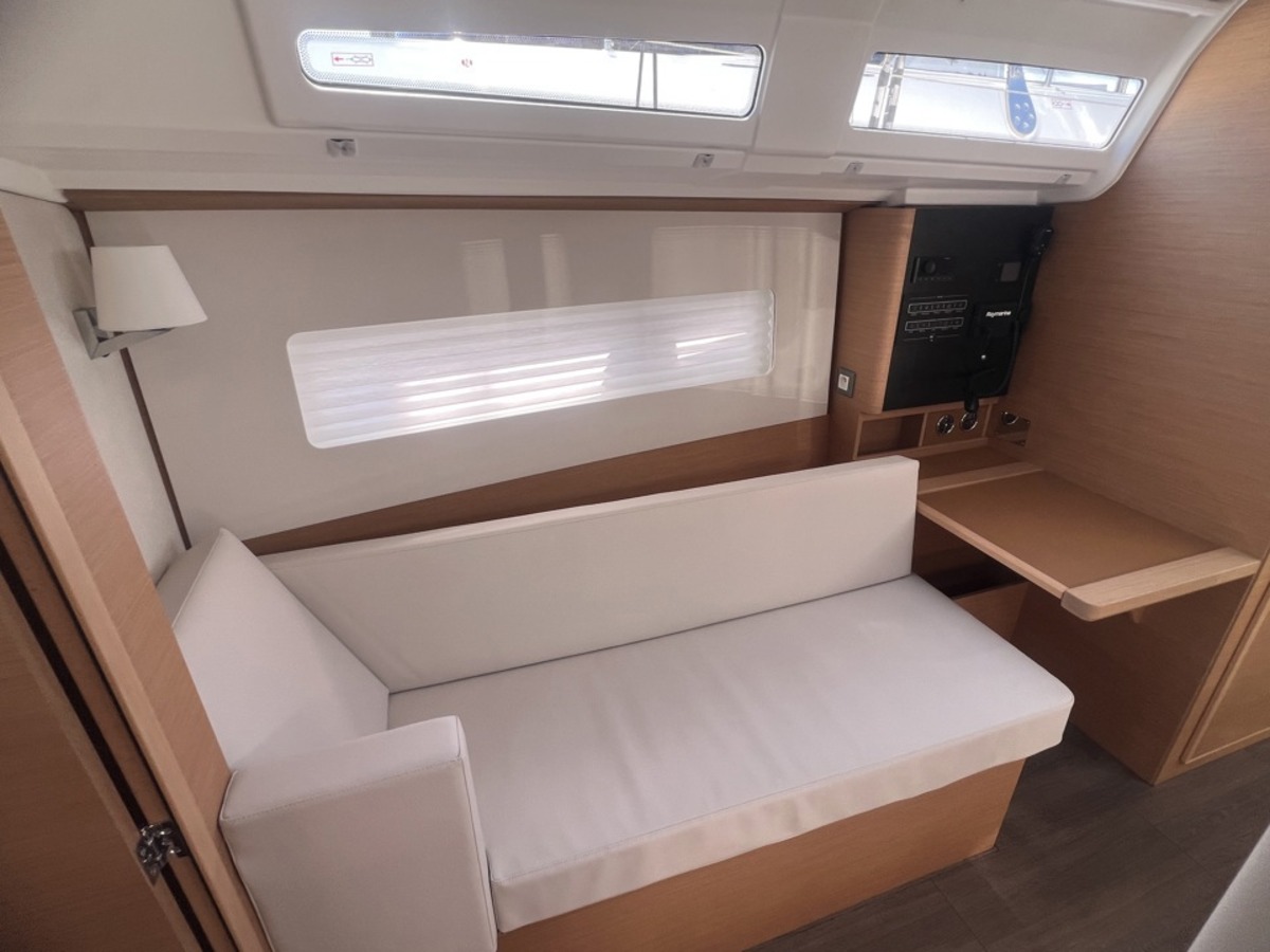 SUN ODYSSEY 380