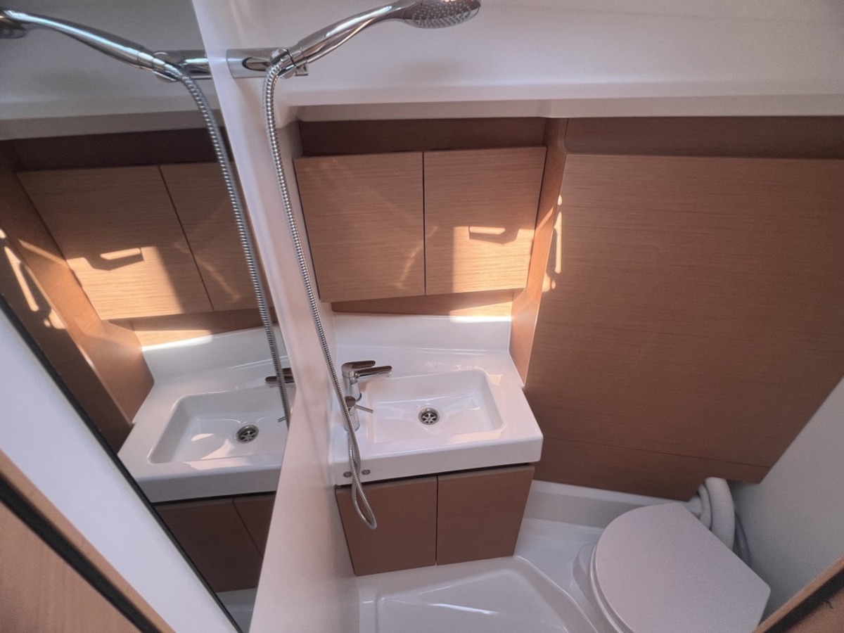 SUN ODYSSEY 380